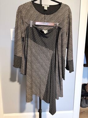 Notations Black and Cream Patterned Long Sleeve Dress